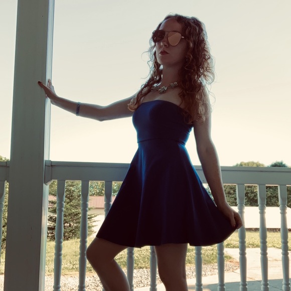 Meet your Posher, Dayna - Picture 5 of 7